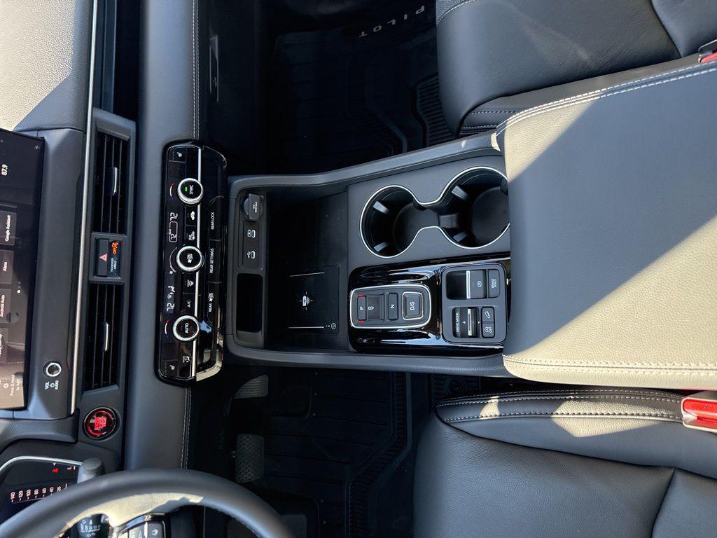 new 2026 Honda Pilot car, priced at $44,337