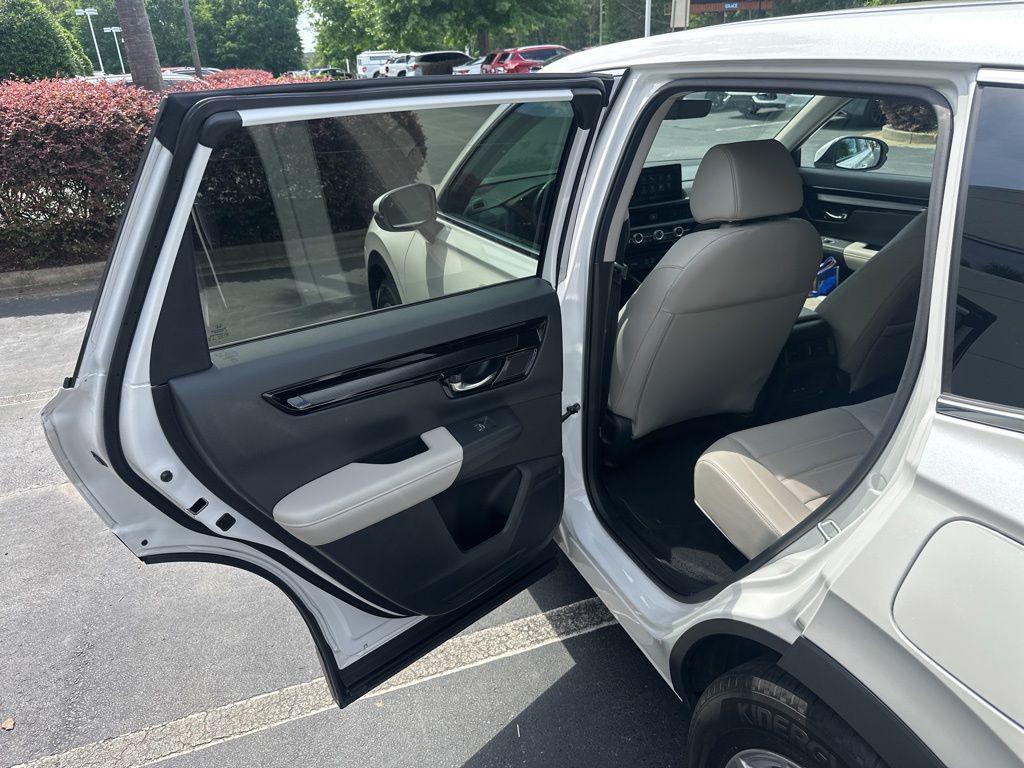 used 2025 Honda CR-V car, priced at $34,000
