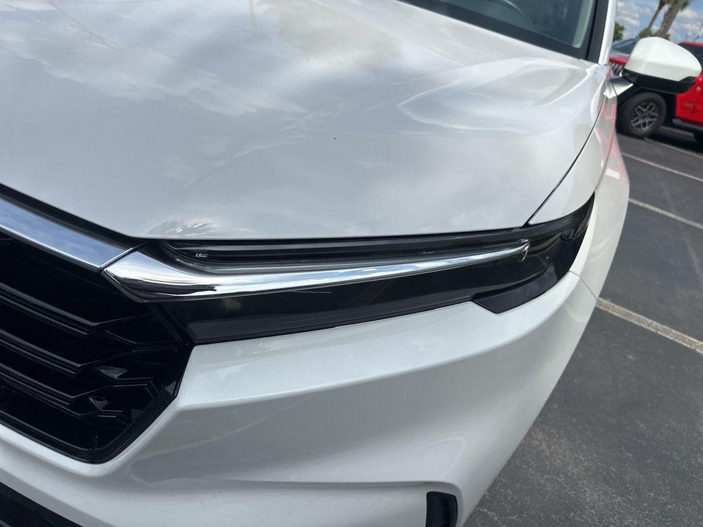 used 2025 Honda CR-V car, priced at $34,000