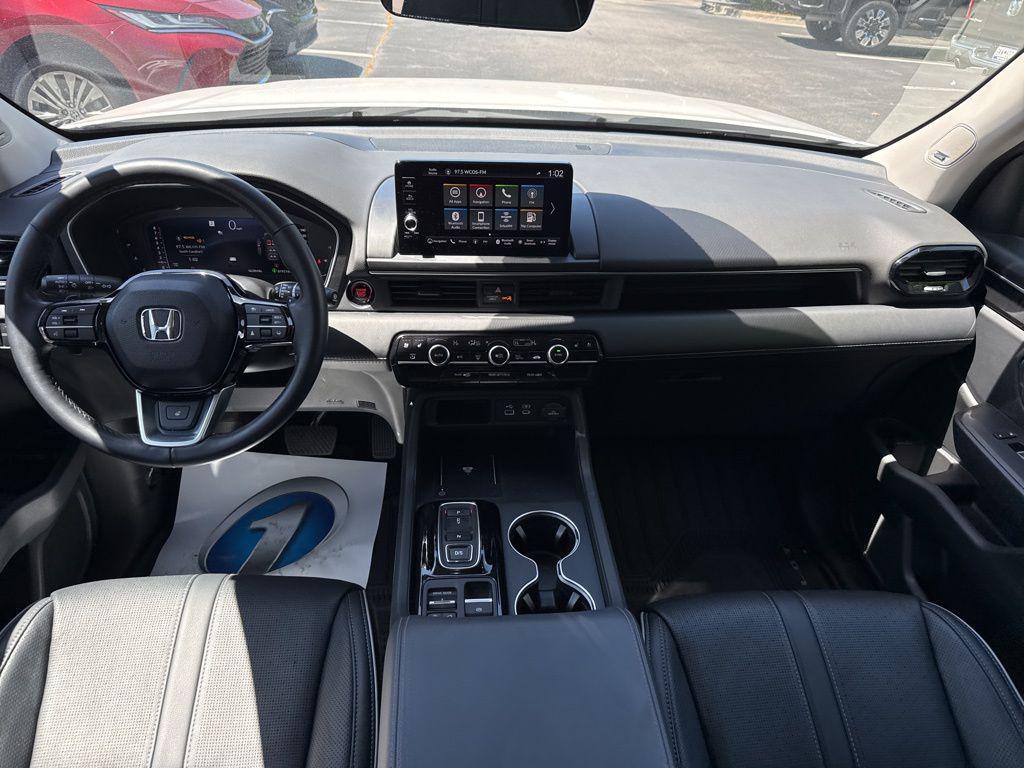 used 2023 Honda Pilot car, priced at $46,000