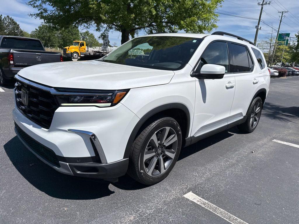 used 2023 Honda Pilot car, priced at $46,000