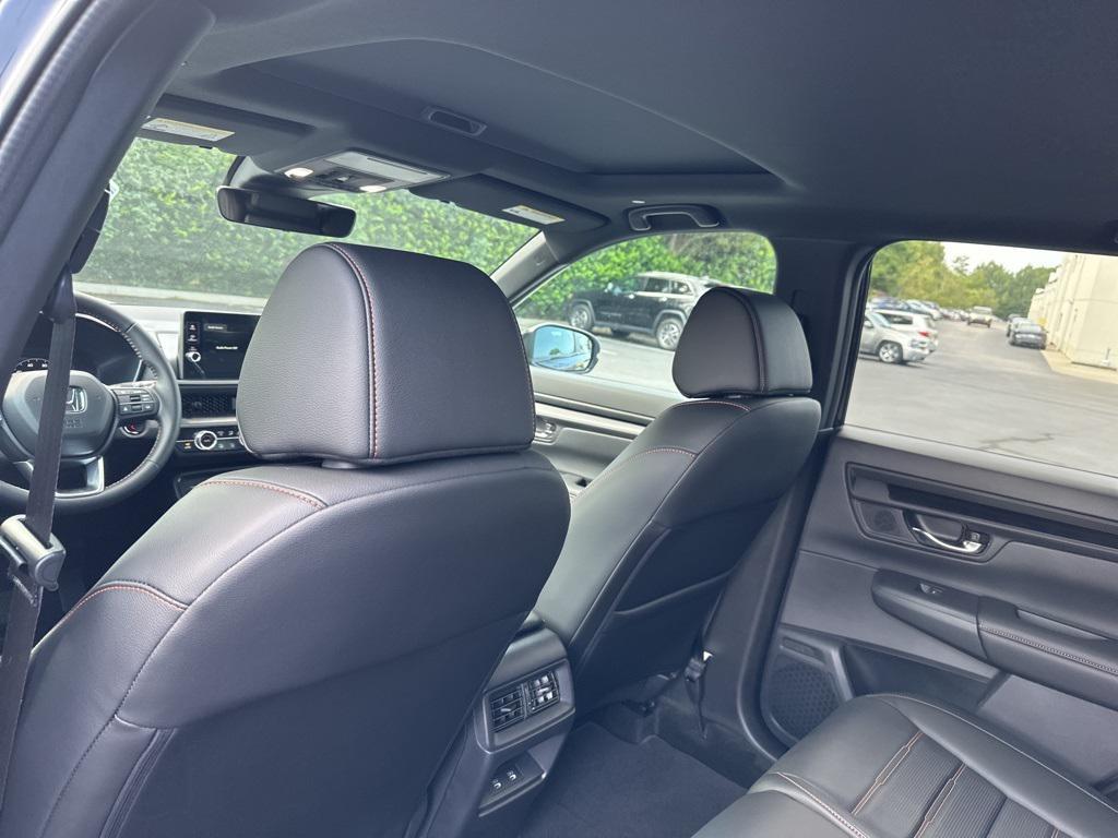 new 2026 Honda CR-V Hybrid car, priced at $38,222