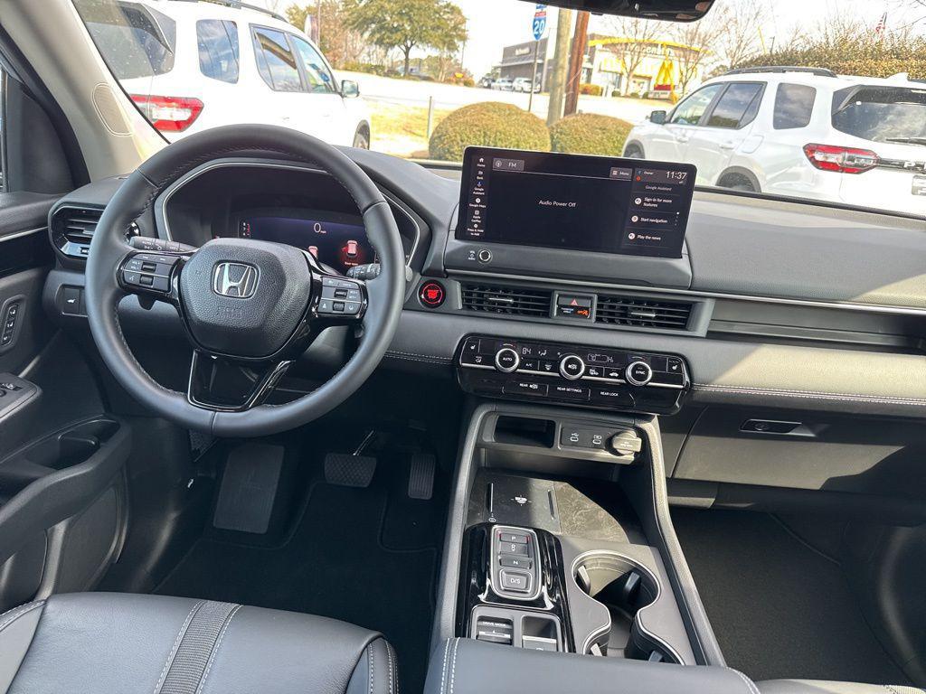 new 2026 Honda Pilot car, priced at $45,445