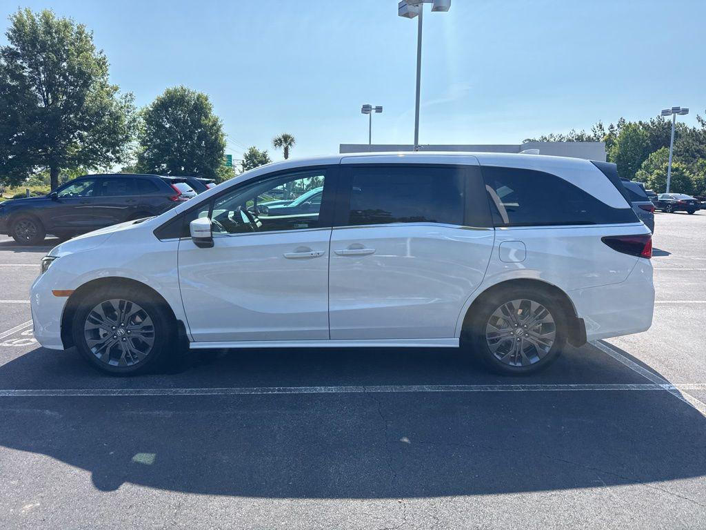 new 2026 Honda Odyssey car, priced at $48,445