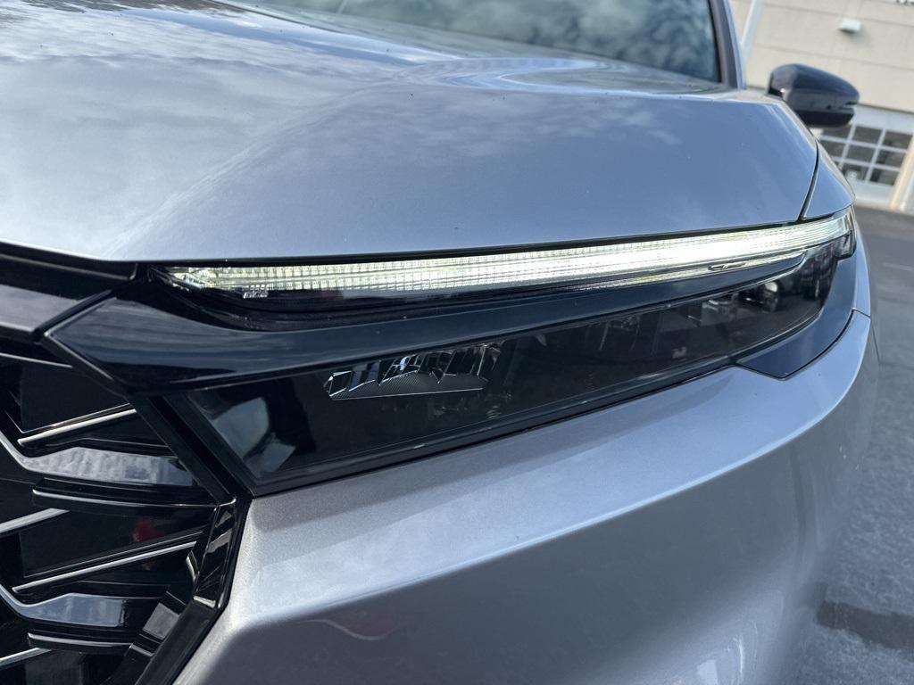 new 2026 Honda CR-V Hybrid car, priced at $38,277