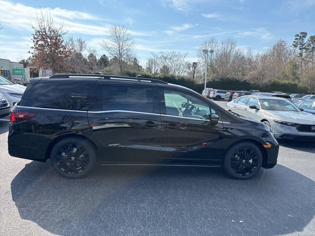 new 2026 Honda Odyssey car, priced at $43,557