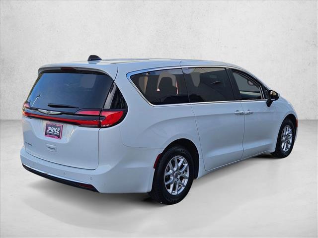 used 2023 Chrysler Pacifica car, priced at $21,281