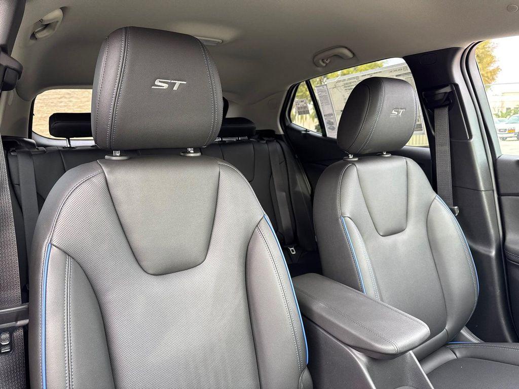 new 2026 Buick Encore GX car, priced at $27,282