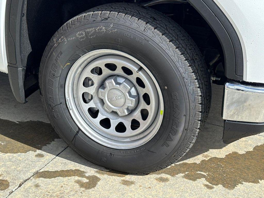 new 2026 GMC Sierra 1500 car, priced at $34,092