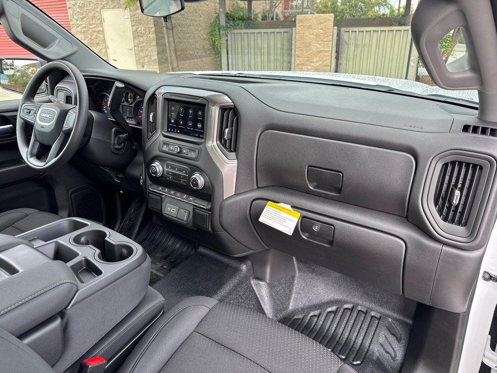 new 2026 GMC Sierra 1500 car, priced at $34,092