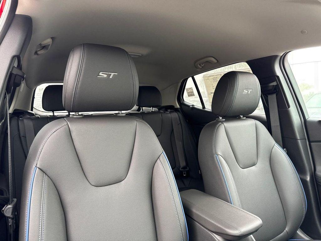new 2026 Buick Encore GX car, priced at $28,782