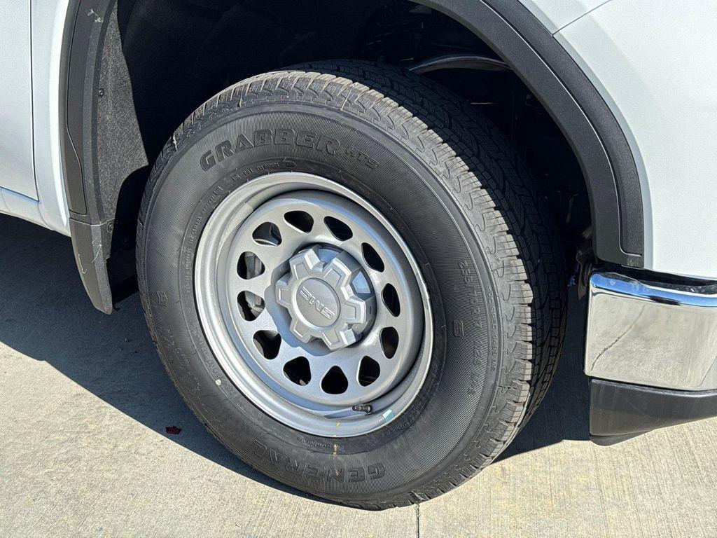 new 2026 GMC Sierra 1500 car, priced at $31,497
