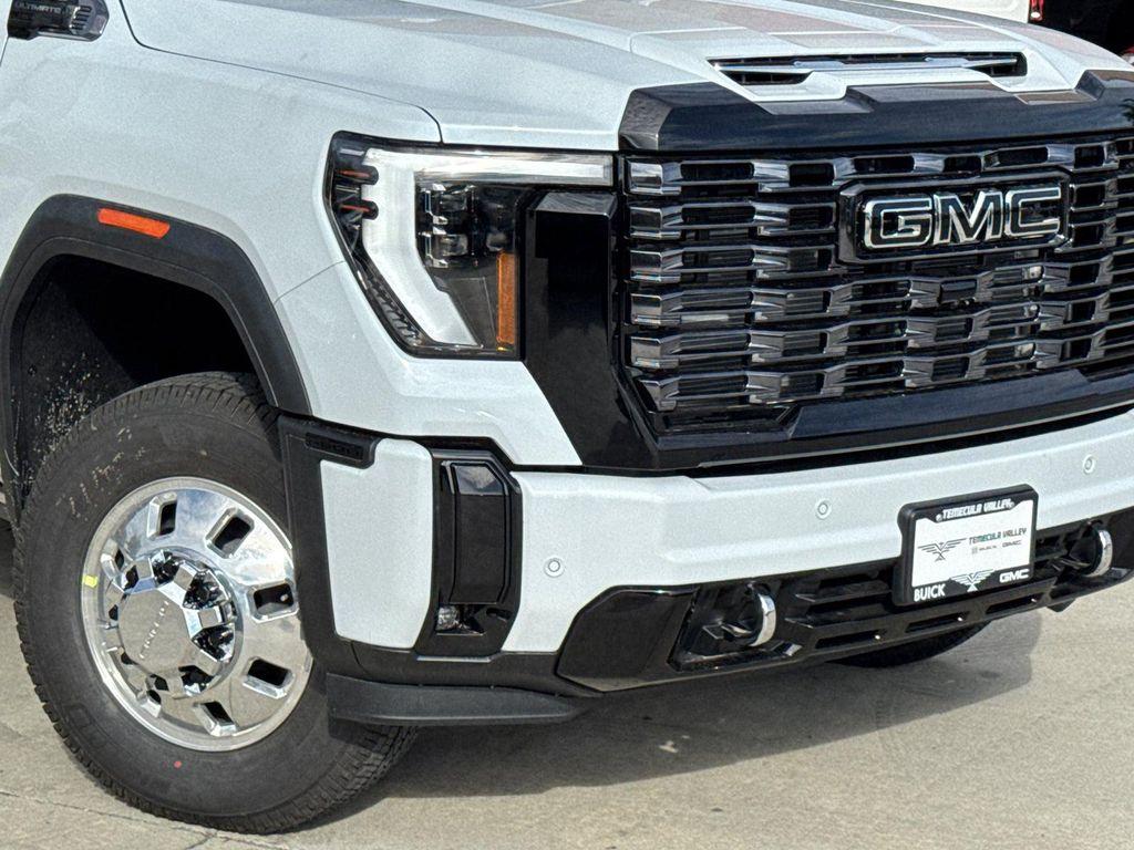 new 2026 GMC Sierra 3500 car, priced at $105,611