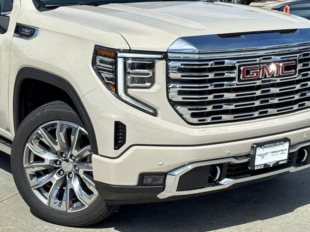 new 2026 GMC Sierra 1500 car, priced at $74,876