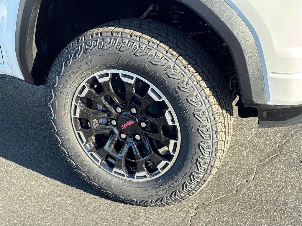 new 2026 GMC Canyon car, priced at $45,536