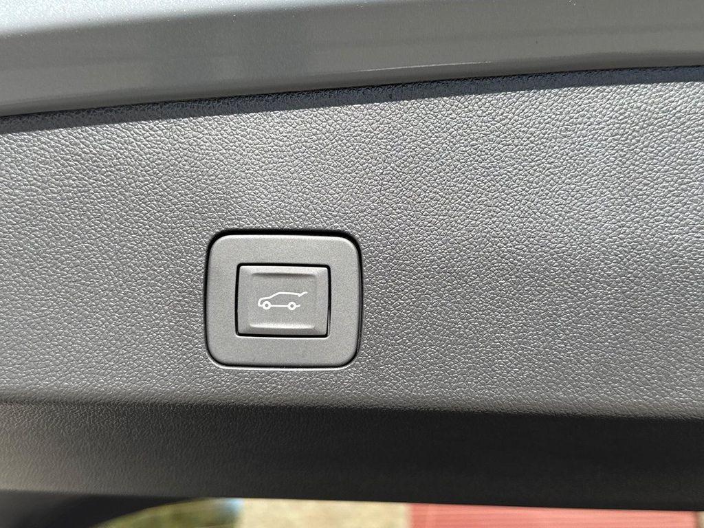 new 2026 Buick Encore GX car, priced at $27,282
