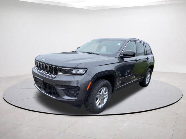 new 2025 Jeep Grand Cherokee car, priced at $38,815