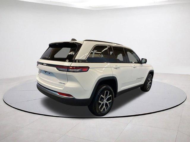 used 2025 Jeep Grand Cherokee car, priced at $36,990