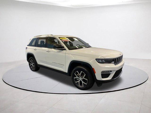 used 2025 Jeep Grand Cherokee car, priced at $36,990