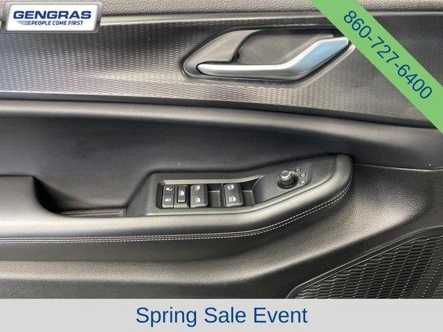 used 2025 Jeep Grand Cherokee car, priced at $33,189