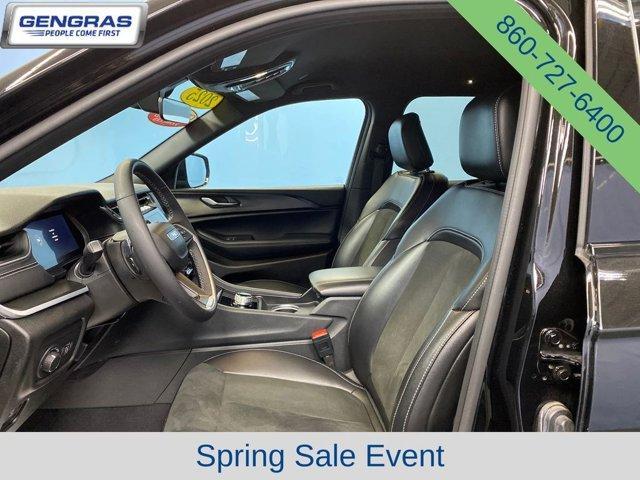 used 2025 Jeep Grand Cherokee car, priced at $33,189