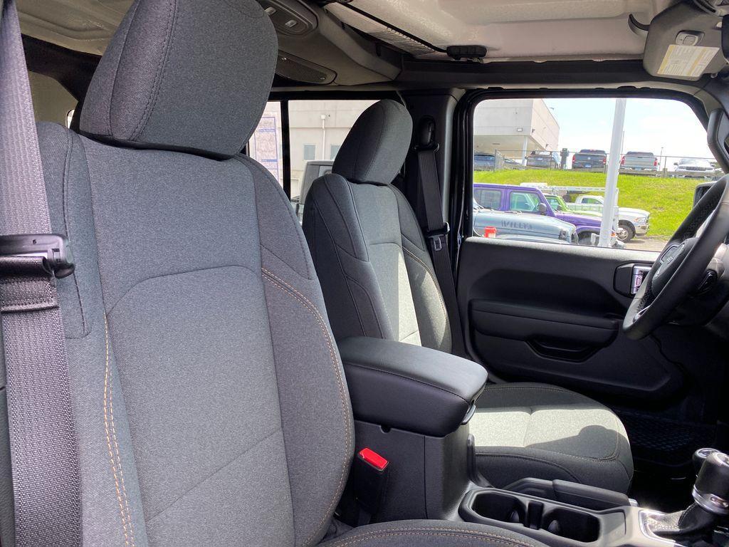 new 2026 Jeep Wrangler car, priced at $47,467
