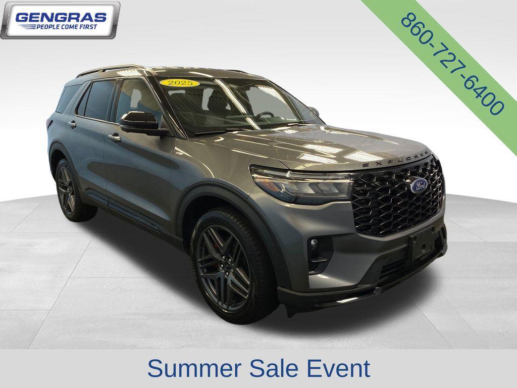 used 2025 Ford Explorer car, priced at $39,089