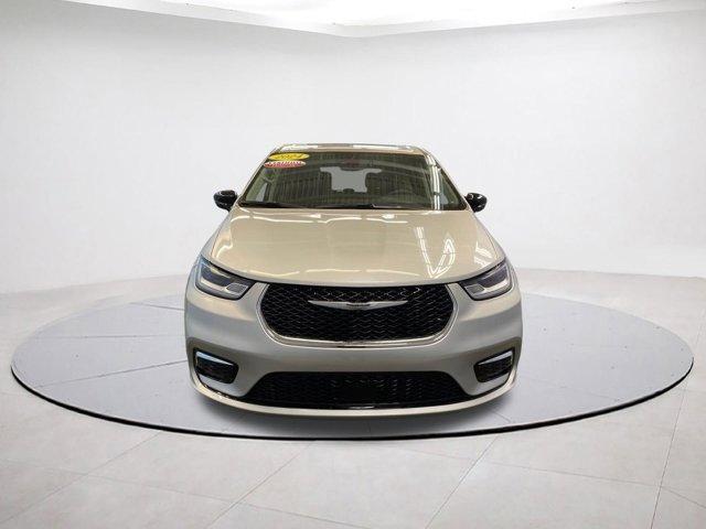 used 2024 Chrysler Pacifica car, priced at $38,679