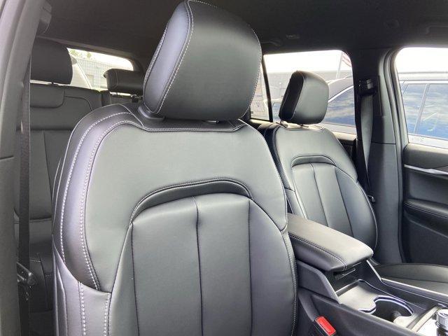 new 2025 Jeep Grand Cherokee car, priced at $42,527