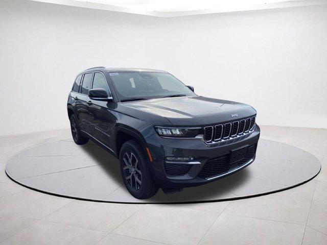 new 2025 Jeep Grand Cherokee car, priced at $42,527
