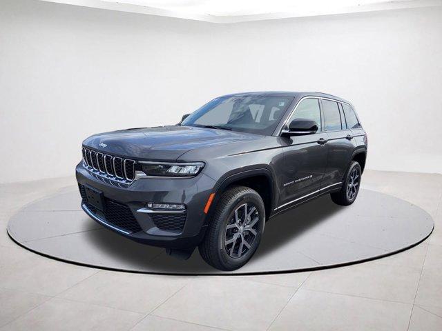 new 2025 Jeep Grand Cherokee car, priced at $42,527