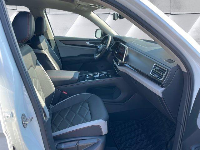 new 2026 Volkswagen Atlas car, priced at $50,026