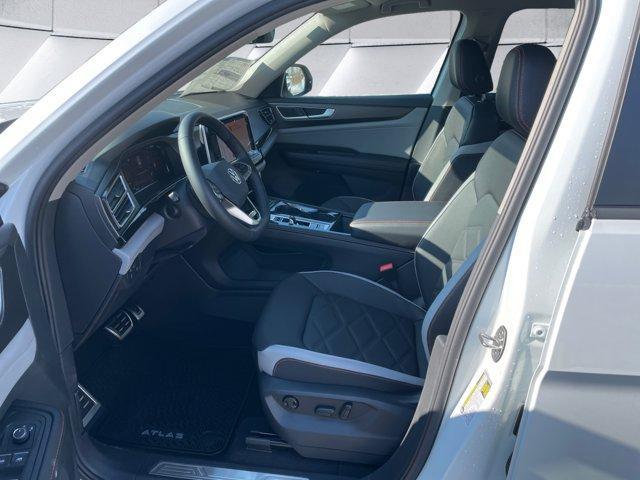 new 2026 Volkswagen Atlas car, priced at $50,026
