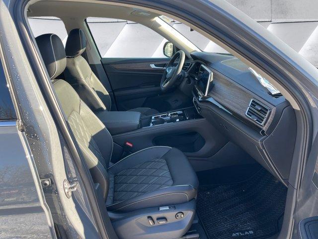 new 2026 Volkswagen Atlas car, priced at $56,312