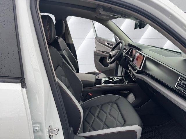 new 2026 Volkswagen Atlas car, priced at $50,131