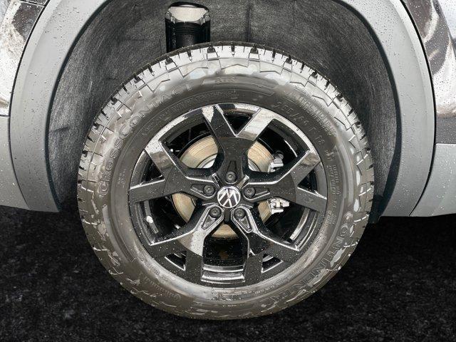 new 2026 Volkswagen Atlas car, priced at $50,423