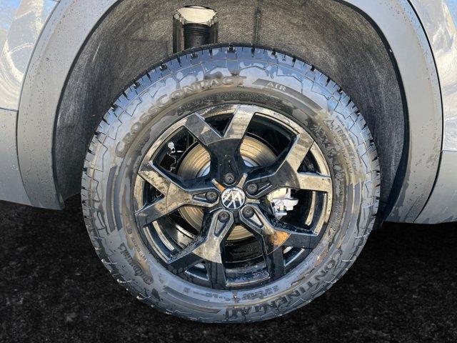 new 2026 Volkswagen Atlas car, priced at $50,369