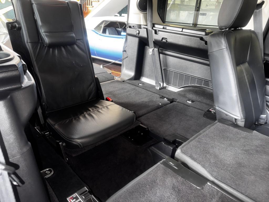 used 2016 Land Rover LR4 car, priced at $17,900