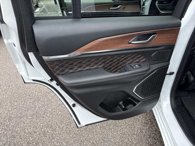 used 2025 Jeep Grand Cherokee car, priced at $49,996