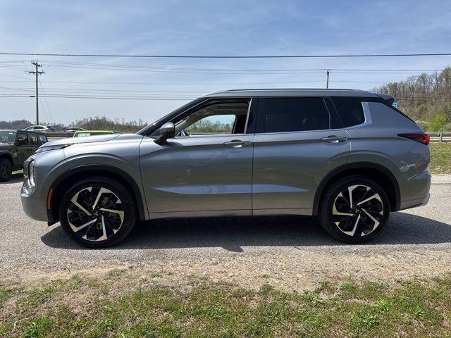 used 2024 Mitsubishi Outlander car, priced at $26,896