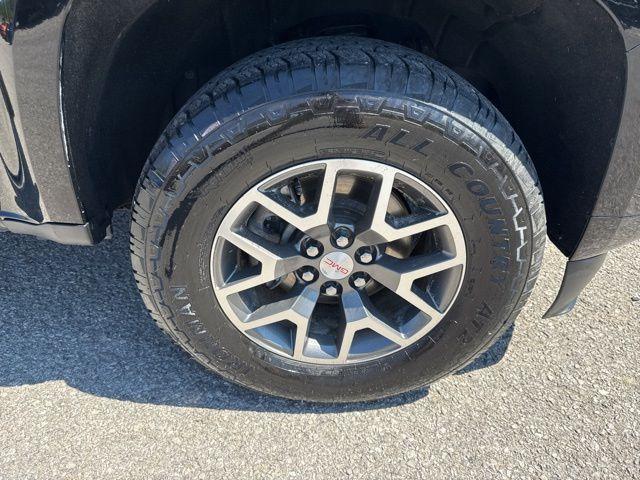 used 2022 GMC Canyon car, priced at $23,996