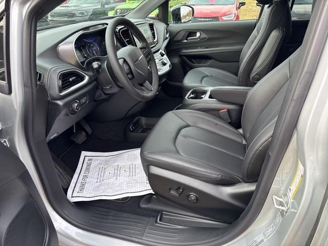 new 2026 Chrysler Pacifica car, priced at $40,397