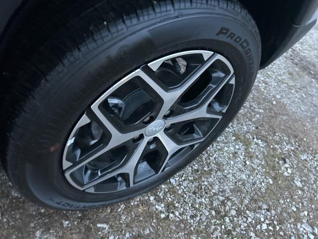 used 2024 Jeep Compass car, priced at $23,500