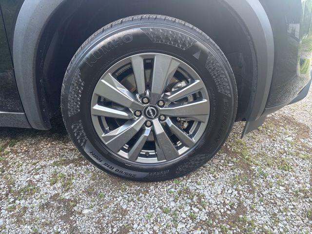 used 2025 Nissan Pathfinder car, priced at $32,500