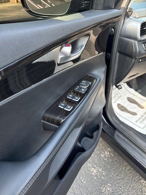 used 2020 Kia Sorento car, priced at $11,800