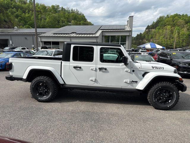 new 2026 Jeep Gladiator car, priced at $43,697