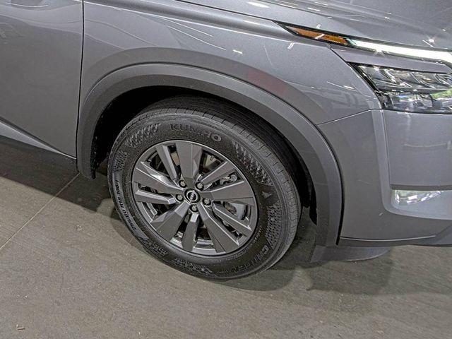 used 2025 Nissan Pathfinder car, priced at $32,500