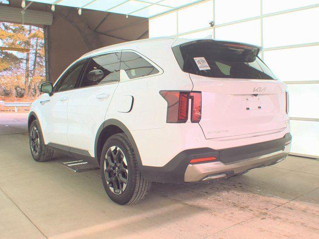used 2024 Kia Sorento car, priced at $26,700