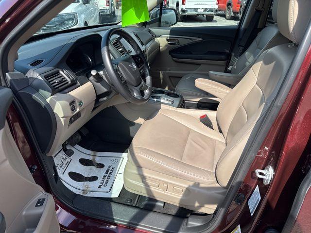 used 2022 Honda Pilot car, priced at $31,996