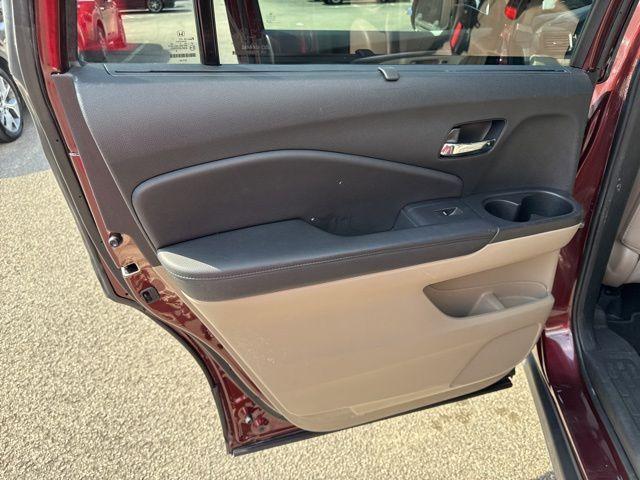 used 2022 Honda Pilot car, priced at $31,996